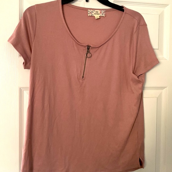 Mauve women half zipped T-shirt - Picture 1 of 1